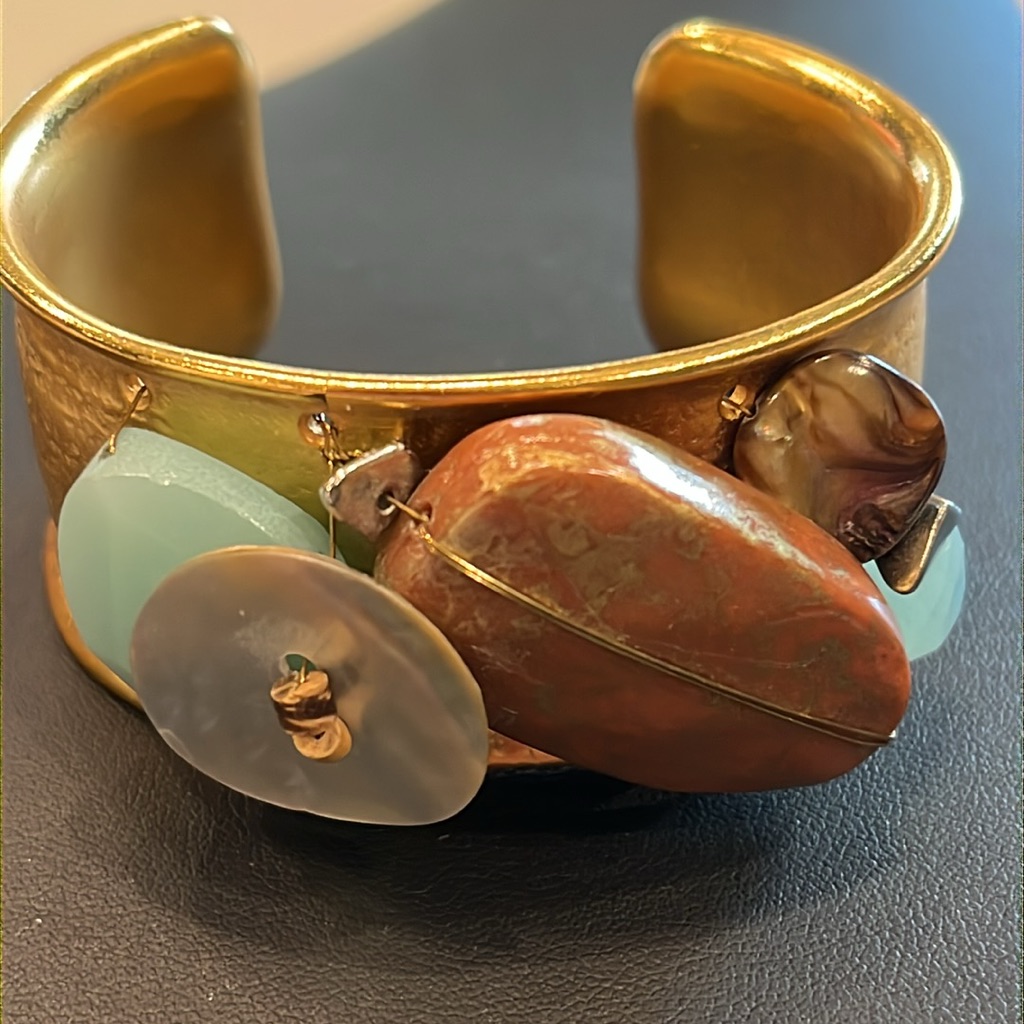 Chico’s Brushed Gold Tone Bracelet With Stone Center Wired Into Bracelet.